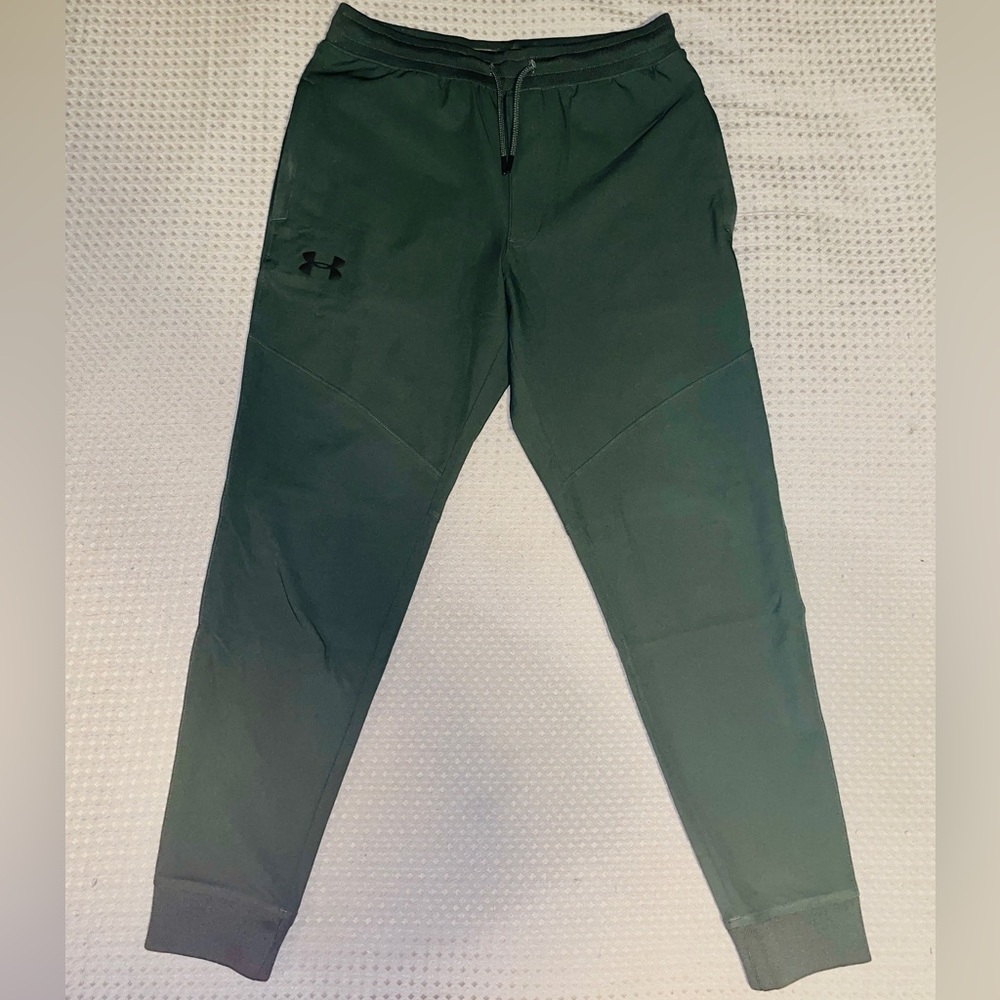 Under Armor Joggers BRAND NEW Size L